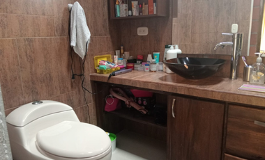 casa en venta en pinolinda. Cod V400682