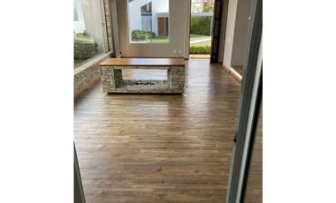 Hermosa Casa en Unidad Cerrada en El Retiro