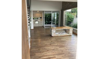 Hermosa Casa en Unidad Cerrada en El Retiro