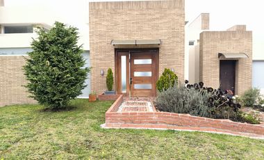 casa en venta en yerbabonita bosque nativo. Cod V8408258