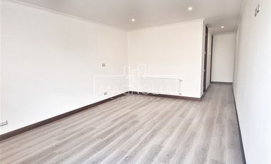 Casa en venta de 4 dorm. en Colina
