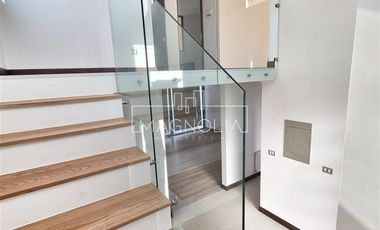 Casa en venta de 4 dorm. en Colina