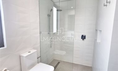 Casa en venta de 4 dorm. en Colina