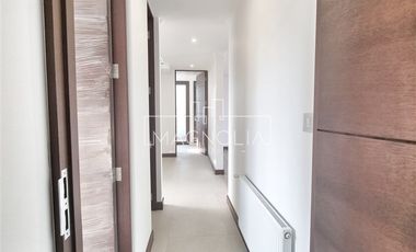 Casa en venta de 4 dorm. en Colina