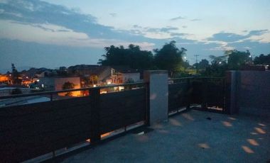 Rumah Baru 2 Lantai Mewah Modern Siap Huni Cipageran Utara Cimahi