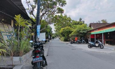TANAH DI TAMANAN BANGUNTAPAN UTARA KAMPUS UAD DEKAT RS WIROSABAN