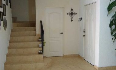 SE VENDE HERMOSA CASA