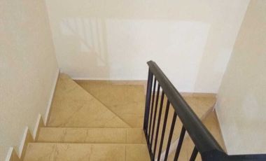 SE VENDE HERMOSA CASA