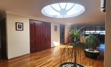 Departamento (Pent House) en venta, luminoso, Lomas de las Palmas, Huixquilucan
