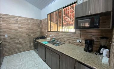 Se Alquila Casa amueblada en Coronado