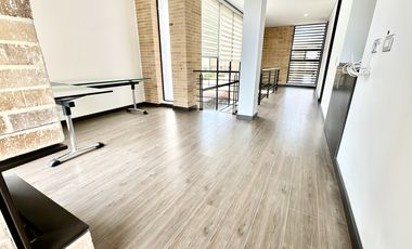 casa en arriendo en canelon. Cod A5732