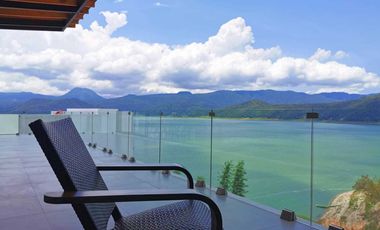 CASA EN RENTA Y VENTA CON IMPRESIONANTE VISTA AL LAGO