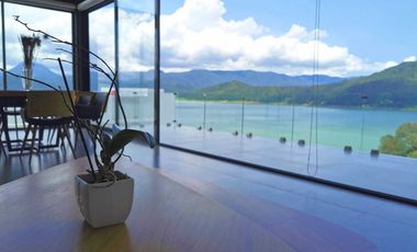 CASA EN RENTA Y VENTA CON IMPRESIONANTE VISTA AL LAGO