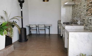 CASA EN RENTA Y VENTA CON IMPRESIONANTE VISTA AL LAGO