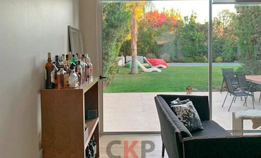 Casa en Condominio Chicureo/ Colegio Alemán