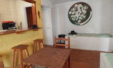 DEPARTAMENTO DOS AMBIENTES A DOS CUADRAS DE LA PLAYA. DEPARTAMENTO EN VENTA.