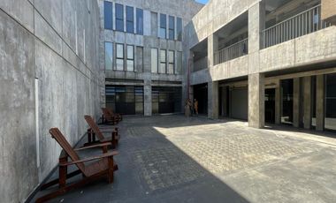 ALQUILER OFICINA Edificio estilo industrial