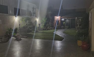 Chalet en venta de cuatro ambientes en Moron Sur