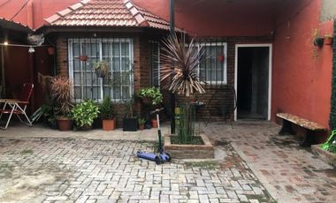 Amplia vivienda en Berazategui Oeste