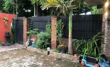 Amplia vivienda en Berazategui Oeste
