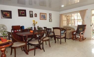 casa en venta en villa estadio. Cod V87443