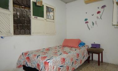 casa en venta en villa estadio. Cod V87443