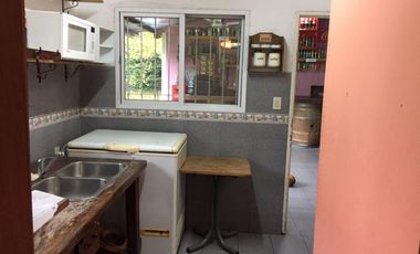 casa quinta a metros del acceso oeste