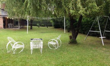 casa quinta a metros del acceso oeste