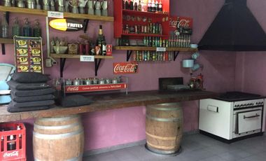 casa quinta a metros del acceso oeste