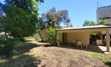 Venta Casa Quinta Rodríguez 4 ambientes