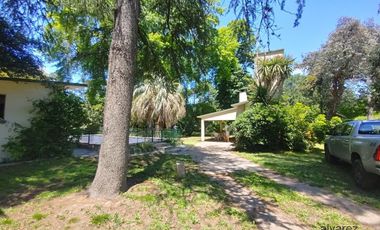 Venta Casa Quinta Rodríguez 4 ambientes