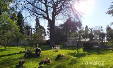 Venta Casa Quinta Rodríguez 4 ambientes