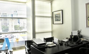 VENTA O ALQUILER DE OFICINA EN EL AREA BANCARIA