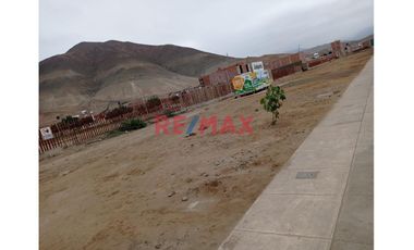 Se Vende Terreno  En Av. Principal Urb. Las Lomas De Pucusana Cerca Al Club Nautico El Poseidon