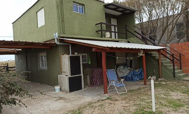 BLOCK CHALET + 3 DEPTOS - ZONA TALA SUR- A 2 CUADRAS DEL MAR