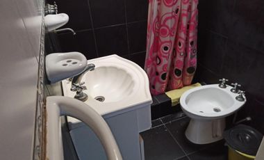 BLOCK CHALET + 3 DEPTOS - ZONA TALA SUR- A 2 CUADRAS DEL MAR