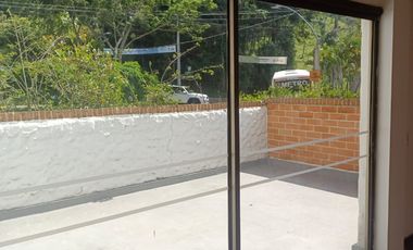casa en arriendo en aves maria. Cod A215473