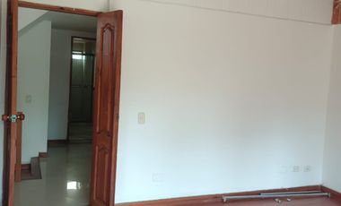 casa en arriendo en aves maria. Cod A215473