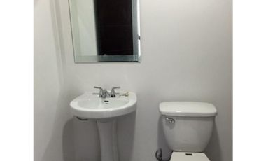 SE ALQUILA OFICINA DE 106 MTS EN OBARRIO MANTENIMIENTO INCLUIDO