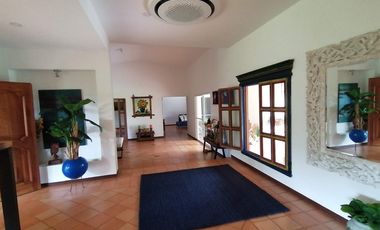 casa en venta en las mercedes. Cod V11954