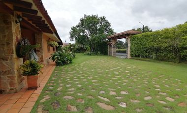 casa en venta en las mercedes. Cod V11954