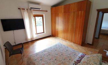 casa en venta en las mercedes. Cod V11954