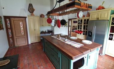 casa en venta en las mercedes. Cod V11954