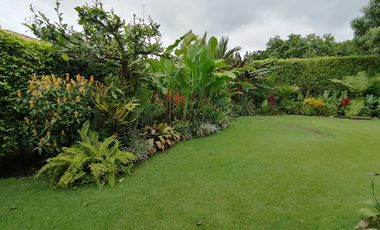 casa en venta en las mercedes. Cod V11954