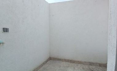 casa en arriendo en candelaria. Cod A124209