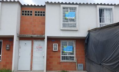 casa en arriendo en candelaria. Cod A124209