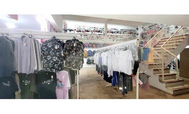 Amplio local comercial + departamento de 3 amb en pleno centro.