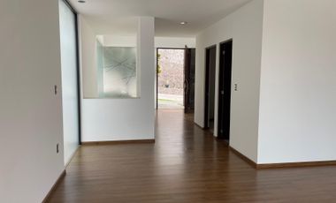 CASA EN RENTA EN SIERRAZUL SLP