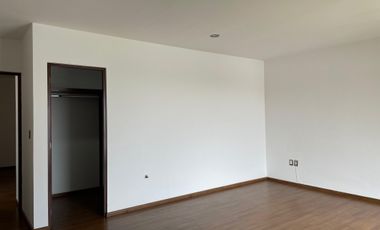 CASA EN RENTA EN SIERRAZUL SLP