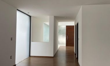CASA EN RENTA EN SIERRAZUL SLP
